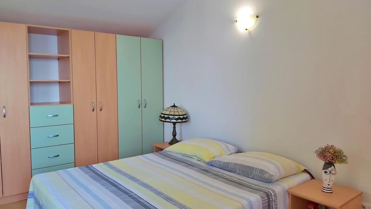 Apartments Borak Omiš Екстериор снимка