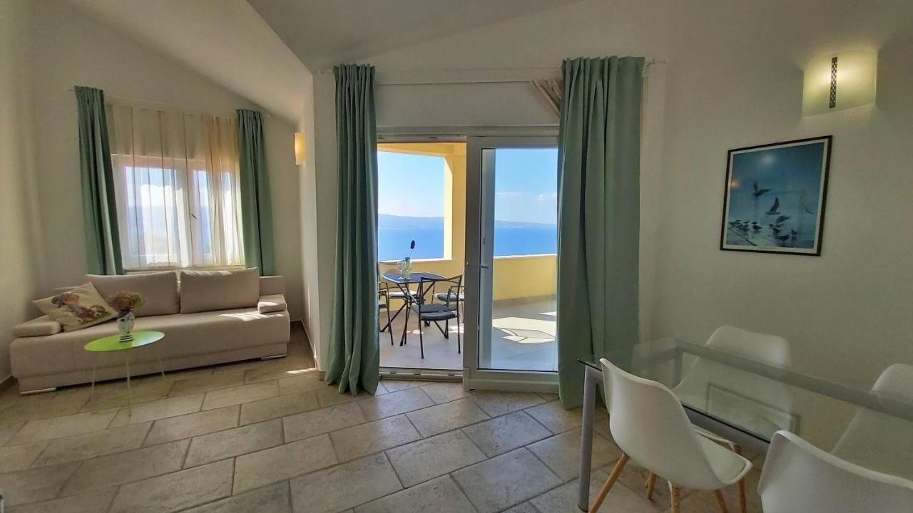 Apartments Borak Omiš Екстериор снимка