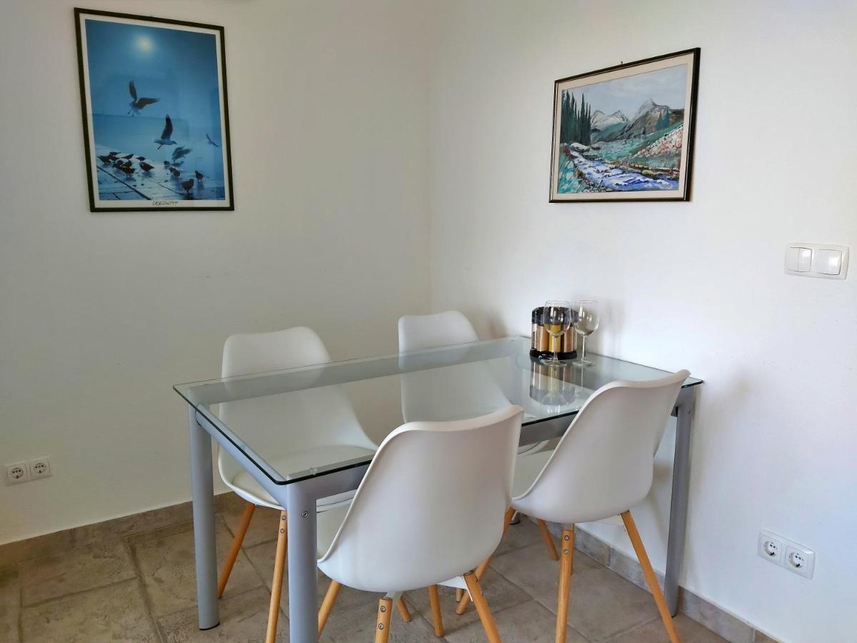 Apartments Borak Omiš Екстериор снимка