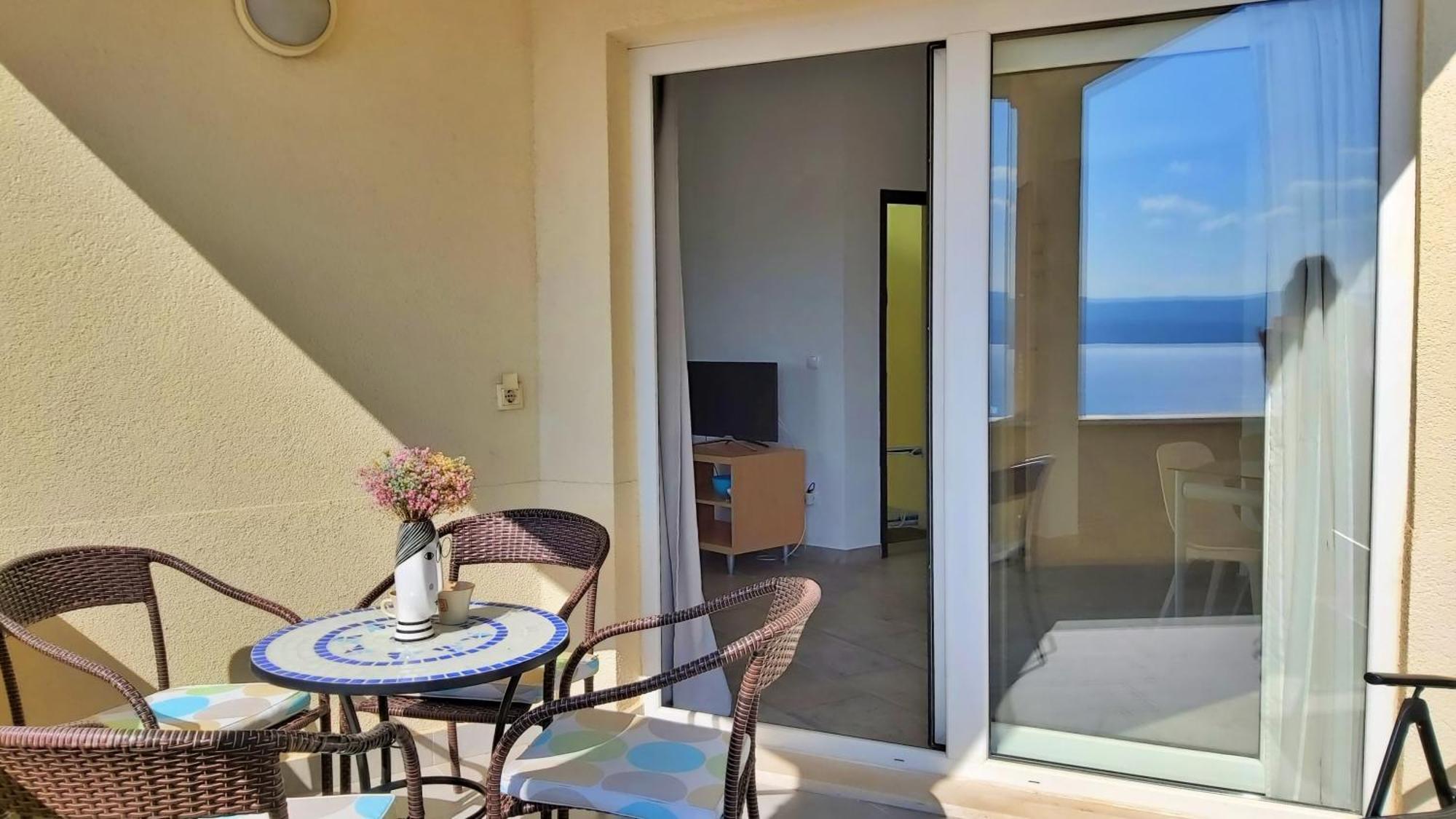 Apartments Borak Omiš Стая снимка