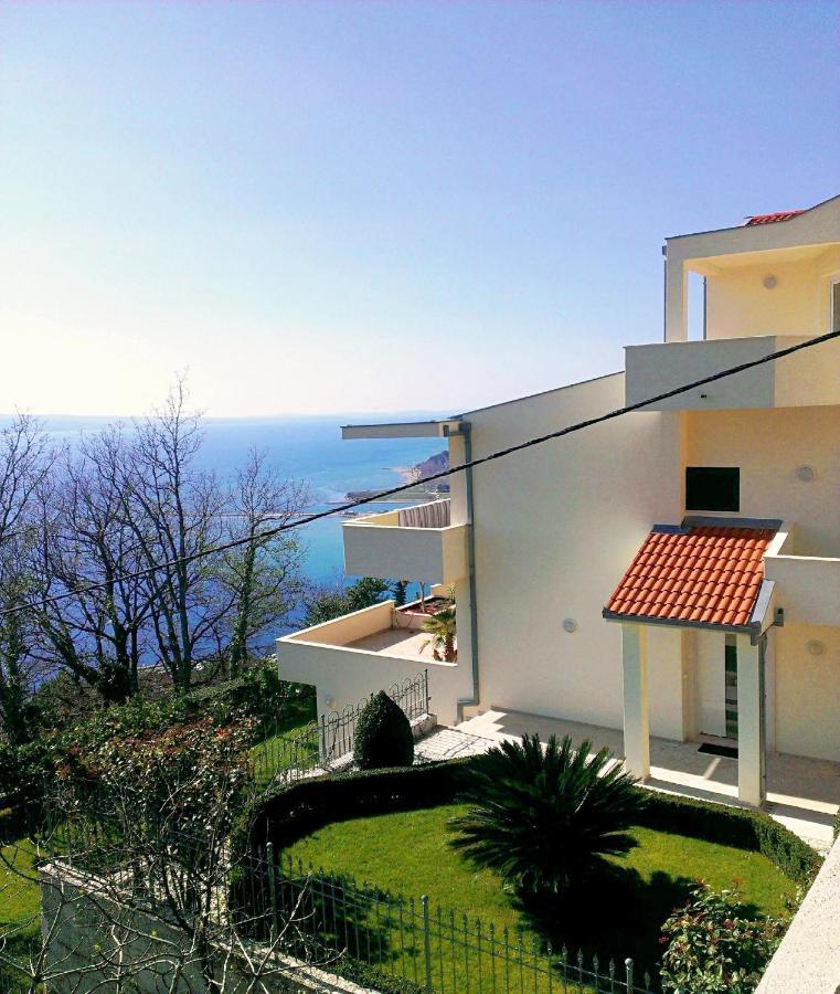 Apartments Borak Omiš Екстериор снимка